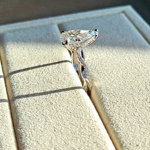 Solid 14k gold 2.82ct E VVS2 lab pear diamond ring with side lab diamond